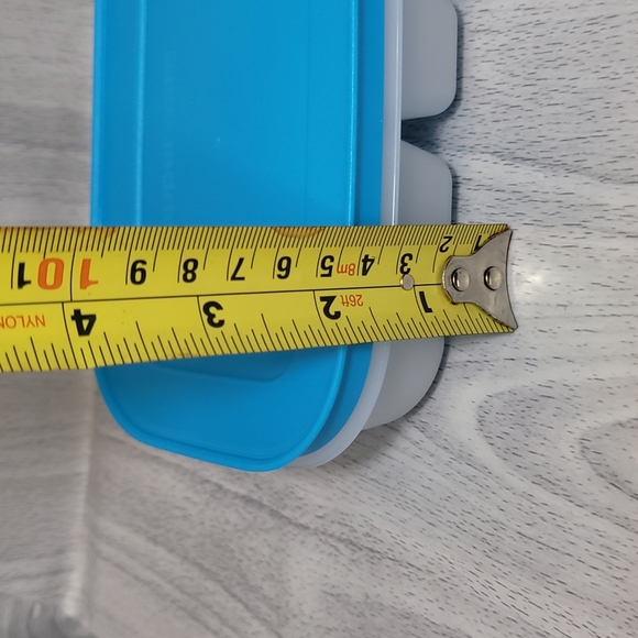 Tupperware Mini Ice Tray New - Picture 5 of 8